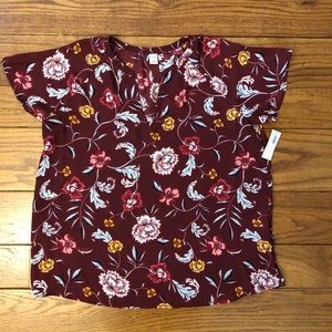 ⭐️Final Price⭐️ NWT Medium Floral Old Navy Blouse